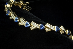 14ky tanzanite and diamond bracelet