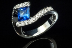 14kw Sappire and Diamond ring