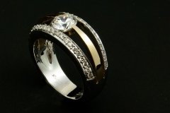 14ktt diamond ring with 1ct center